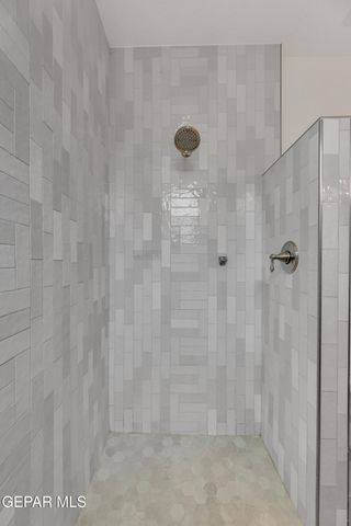 305 W RIO GRANDE Avenue, El Paso, TX 79902