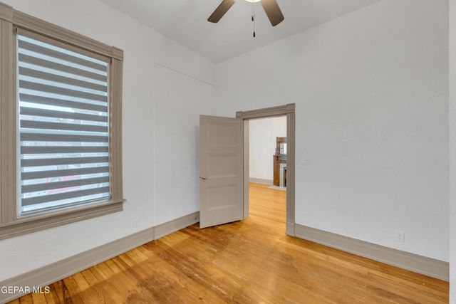 305 W RIO GRANDE Avenue, El Paso, TX 79902