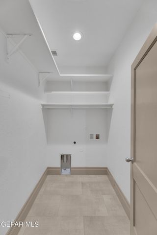 305 W RIO GRANDE Avenue, El Paso, TX 79902