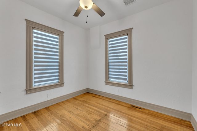 305 W RIO GRANDE Avenue, El Paso, TX 79902