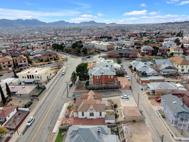 305 W RIO GRANDE Avenue, El Paso, TX 79902