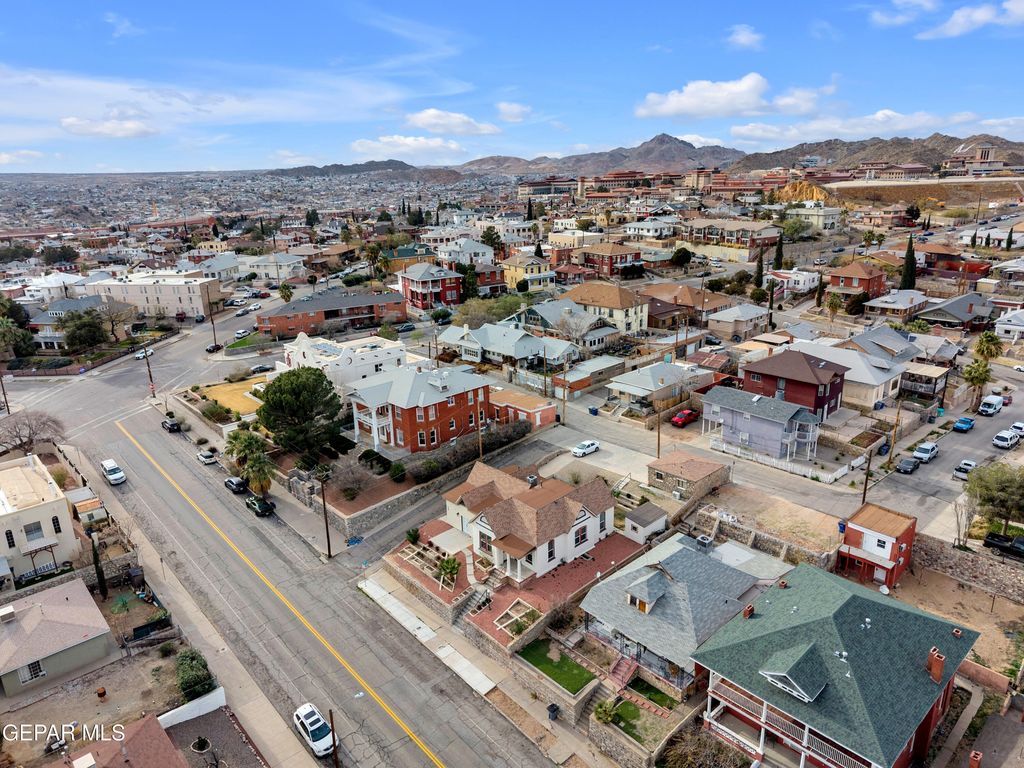 305 W RIO GRANDE Avenue, El Paso, TX 79902