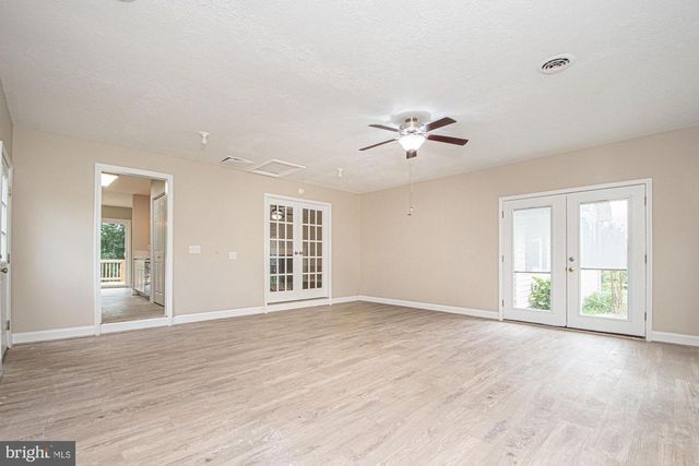 25992 OLD VALLEY PIKE, Toms Brook, VA 22660