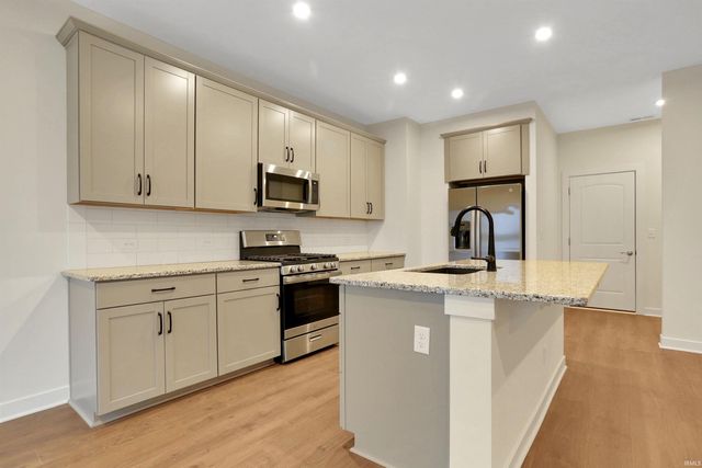 3091 Dowgate Drive, Newburgh, IN 47630