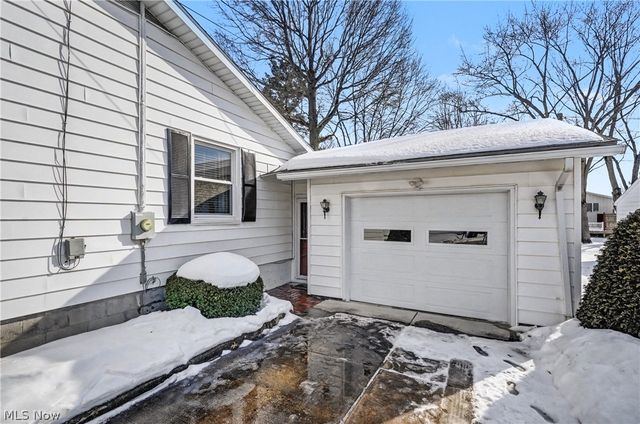 349 Bell Avenue, Columbiana, OH 44408