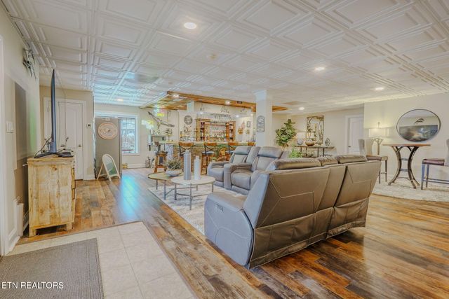 7641 Powderhorn Tr, Townsend, TN 37882