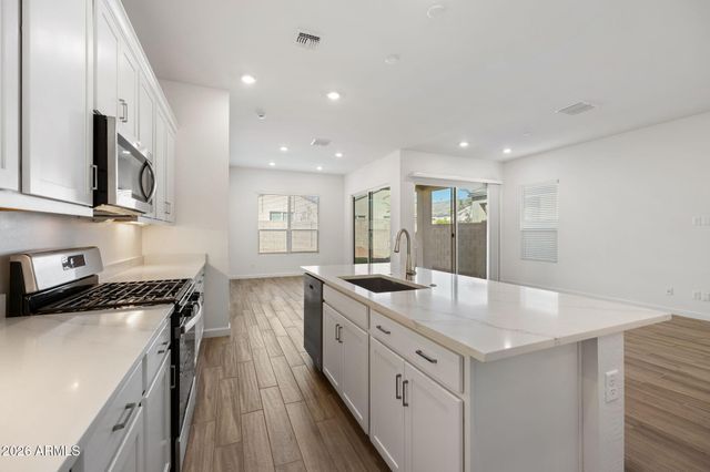 1734 E QUESTA Drive, Phoenix, AZ 85024