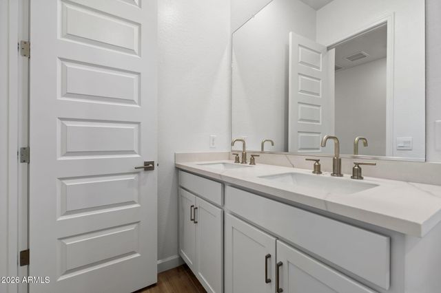 1734 E QUESTA Drive, Phoenix, AZ 85024