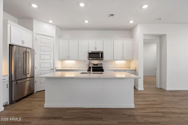 1734 E QUESTA Drive, Phoenix, AZ 85024