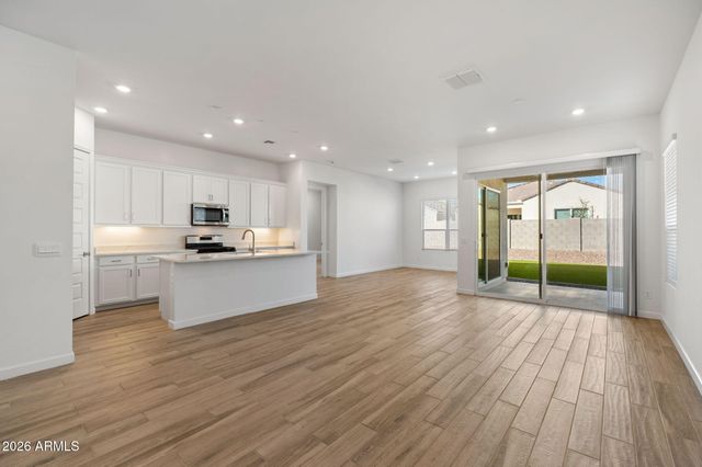 1734 E QUESTA Drive, Phoenix, AZ 85024