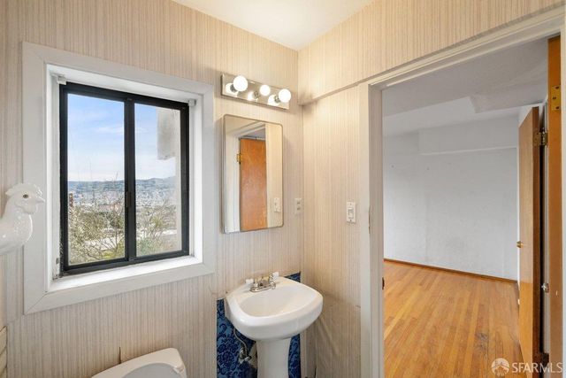 201 Molimo Drive, San Francisco, CA 94127