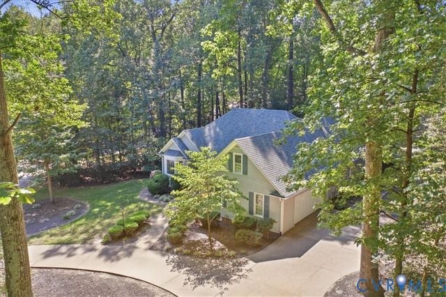 5801 Harbour Hill Pl, Midlothian, VA 23112