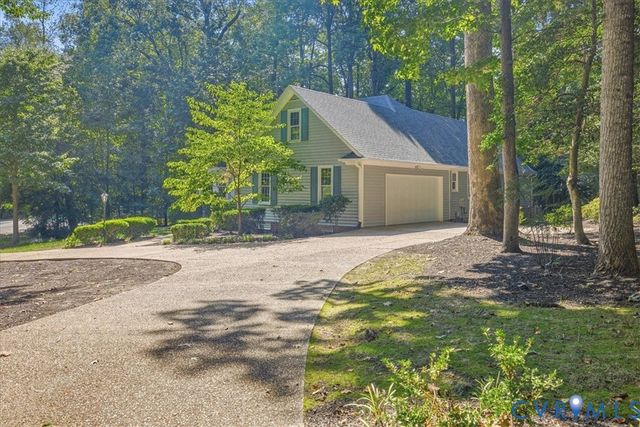 5801 Harbour Hill Pl, Midlothian, VA 23112