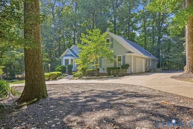 5801 Harbour Hill Pl, Midlothian, VA 23112