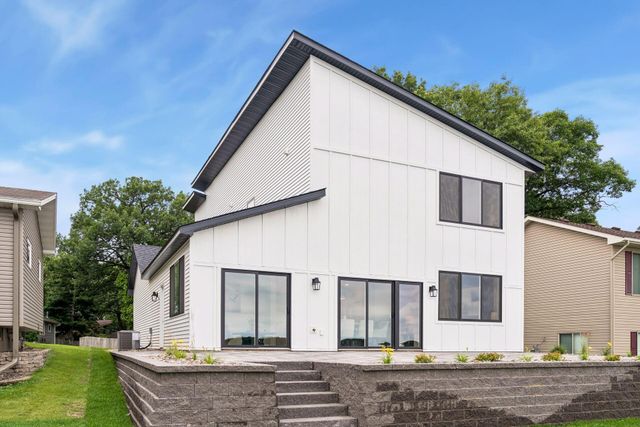 26669 North Drive NW, Zimmerman, MN 55398
