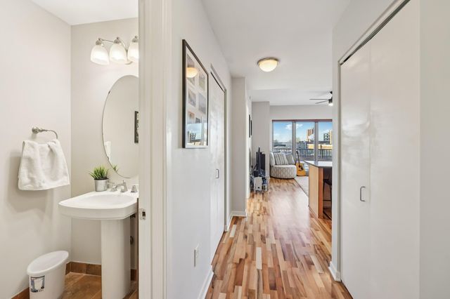 929 Portland Avenue 410, Minneapolis, MN 55404