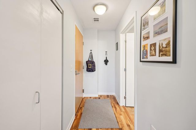 929 Portland Avenue 410, Minneapolis, MN 55404