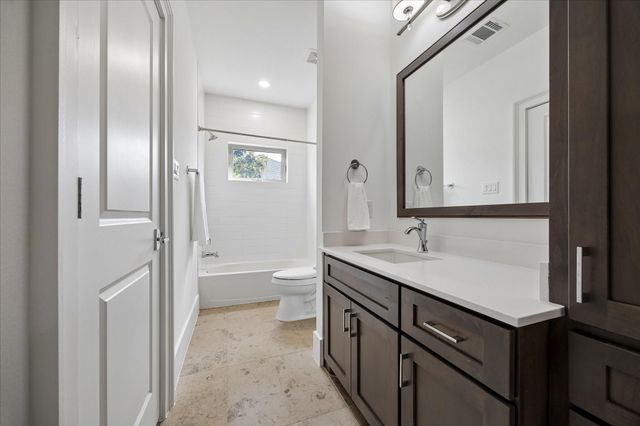 2017 Driscoll Street A, Houston, TX 77019