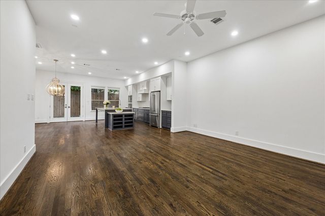 2017 Driscoll Street A, Houston, TX 77019