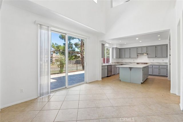 1702 Gazebo Lane, Hemet, CA 92545