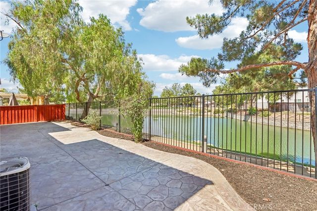1702 Gazebo Lane, Hemet, CA 92545