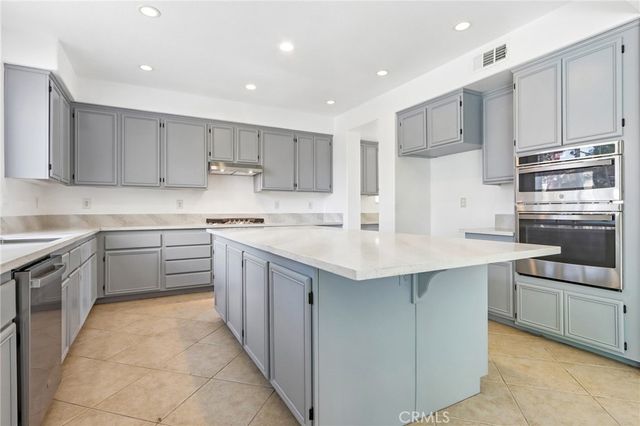 1702 Gazebo Lane, Hemet, CA 92545