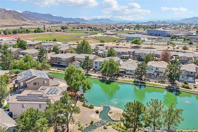 1702 Gazebo Lane, Hemet, CA 92545