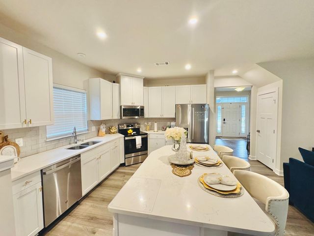 8221 Warbler Way, Brentwood, TN 37027