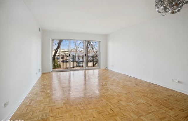 5300 Carriageway Drive 203, Rolling Meadows, IL 60008