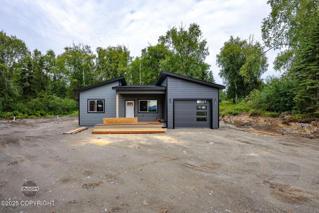8919 W Cormorant Way, Wasilla, AK 99623