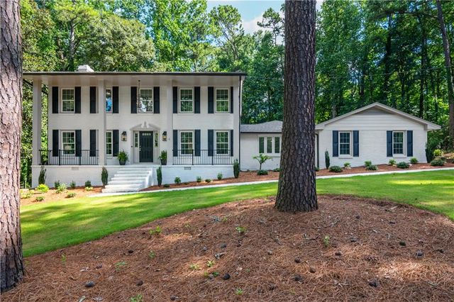 5004 Mountclaire Road, Tucker, GA 30087