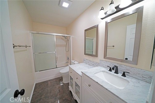 27863 Knight, Castaic, CA 91384