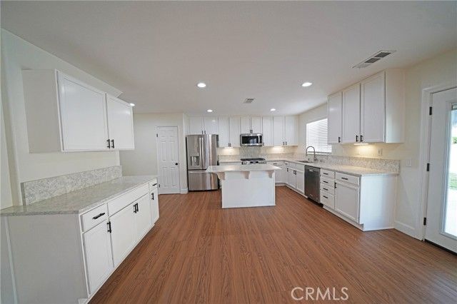 27863 Knight, Castaic, CA 91384