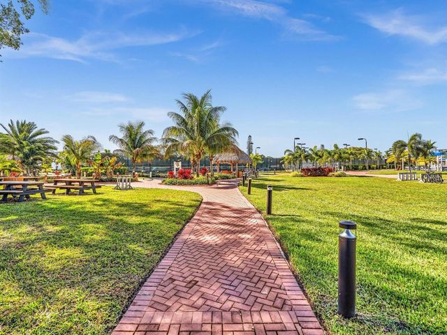 238 Ventnor Q 238, Deerfield Beach, FL 33442