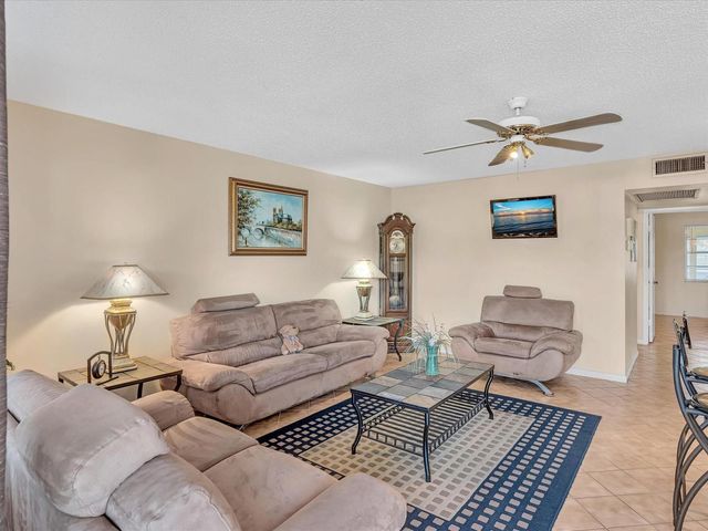 238 Ventnor Q 238, Deerfield Beach, FL 33442
