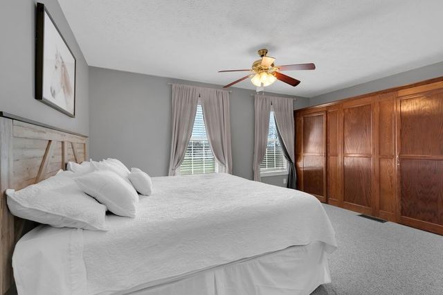 710 Whitthorne St, Shelbyville, TN 37160