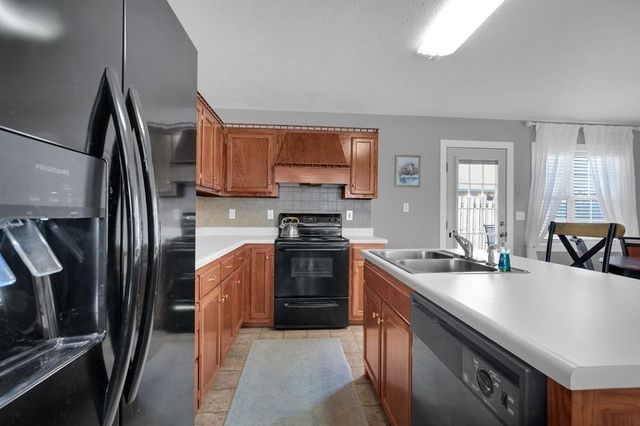 710 Whitthorne St, Shelbyville, TN 37160