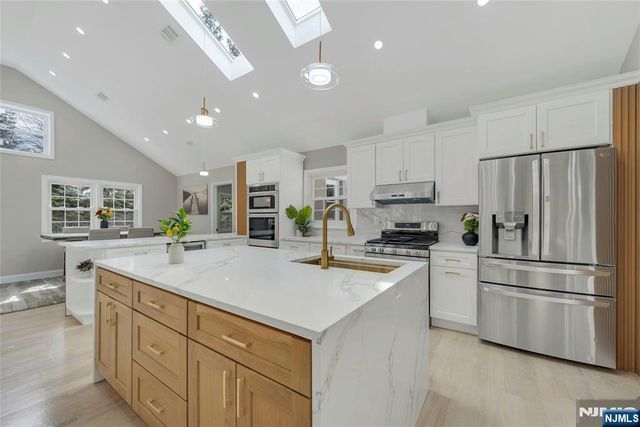 346 Hamilton Avenue, Glen Rock, NJ 07452