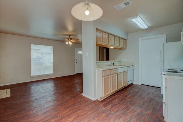 2211 Creekside C LN C, Georgetown, TX 78626