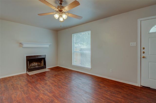 2211 Creekside C LN C, Georgetown, TX 78626