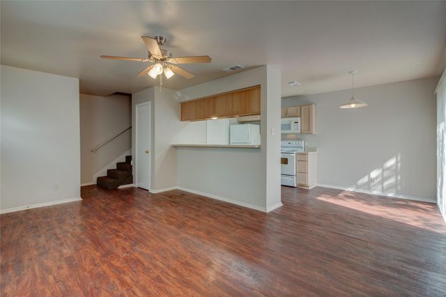 2211 Creekside C LN C, Georgetown, TX 78626