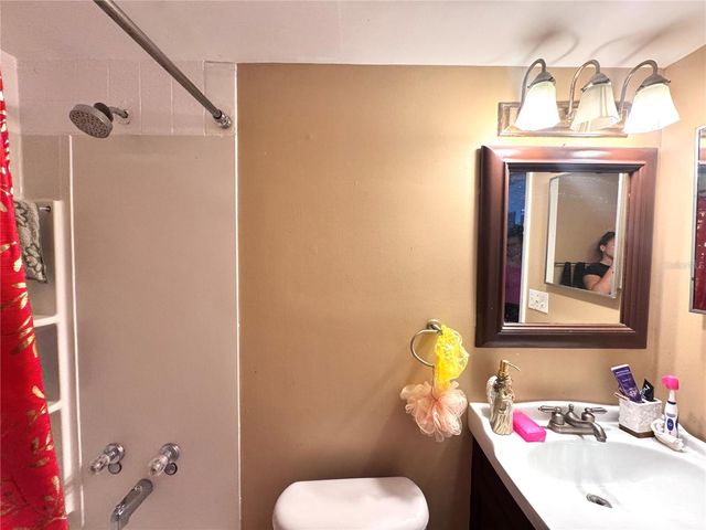 6008 AMBERLY AVENUE F63, Orlando, FL 32822