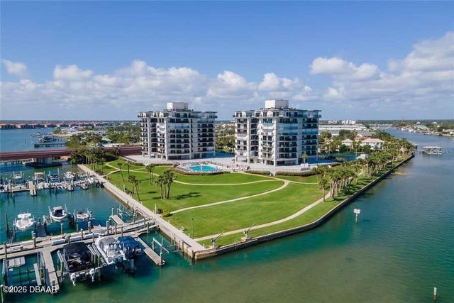 503 N Causeway Apt 202, New Smyrna Beach, FL 32169