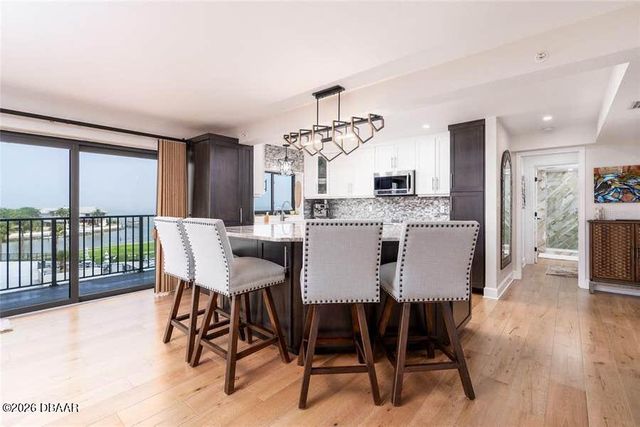 503 N Causeway Apt 202, New Smyrna Beach, FL 32169