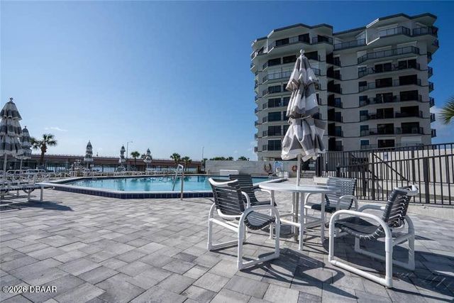 503 N Causeway Apt 202, New Smyrna Beach, FL 32169