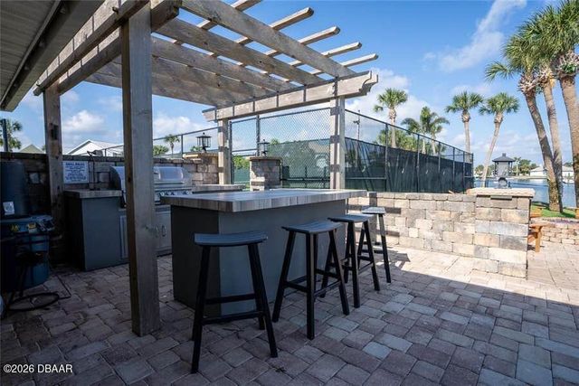 503 N Causeway Apt 202, New Smyrna Beach, FL 32169