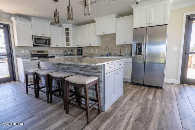 503 N Causeway Apt 202, New Smyrna Beach, FL 32169