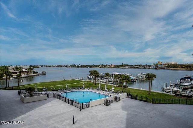 503 N Causeway Apt 202, New Smyrna Beach, FL 32169