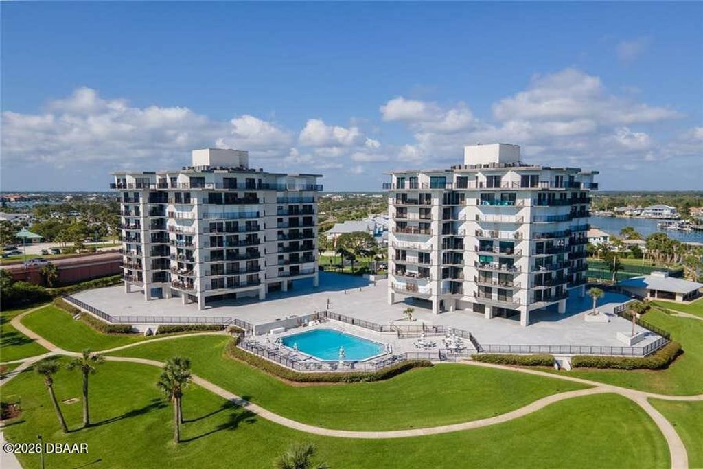 503 N Causeway Apt 202, New Smyrna Beach, FL 32169