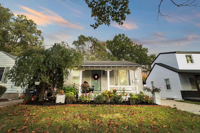 627 S Rembrandt Avenue, Royal Oak, MI 48067